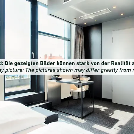 Muenchen-schwabing 2* Munich