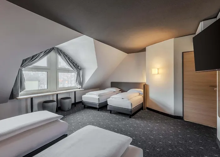 Muenchen-schwabing 3* Monachium