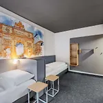 Muenchen-schwabing 3*