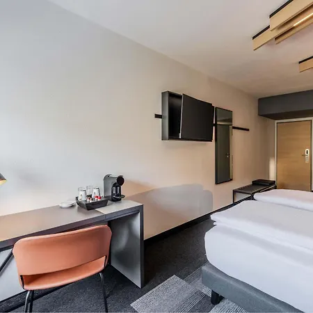 Muenchen-schwabing 3* Monachium
