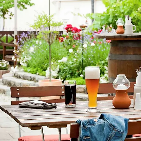 Hotel Muenchen-schwabing 2*