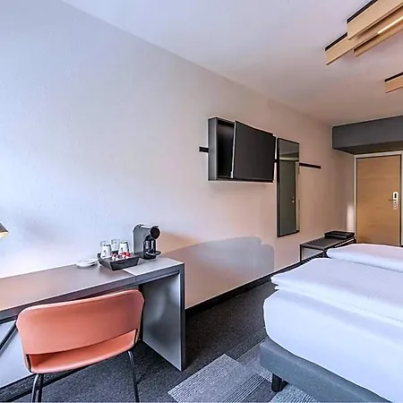 Ibis Nord Hotel 3*