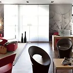 Muenchen-schwabing 3*