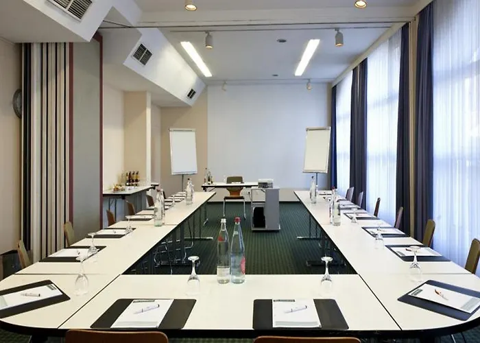 Muenchen-schwabing 3* München